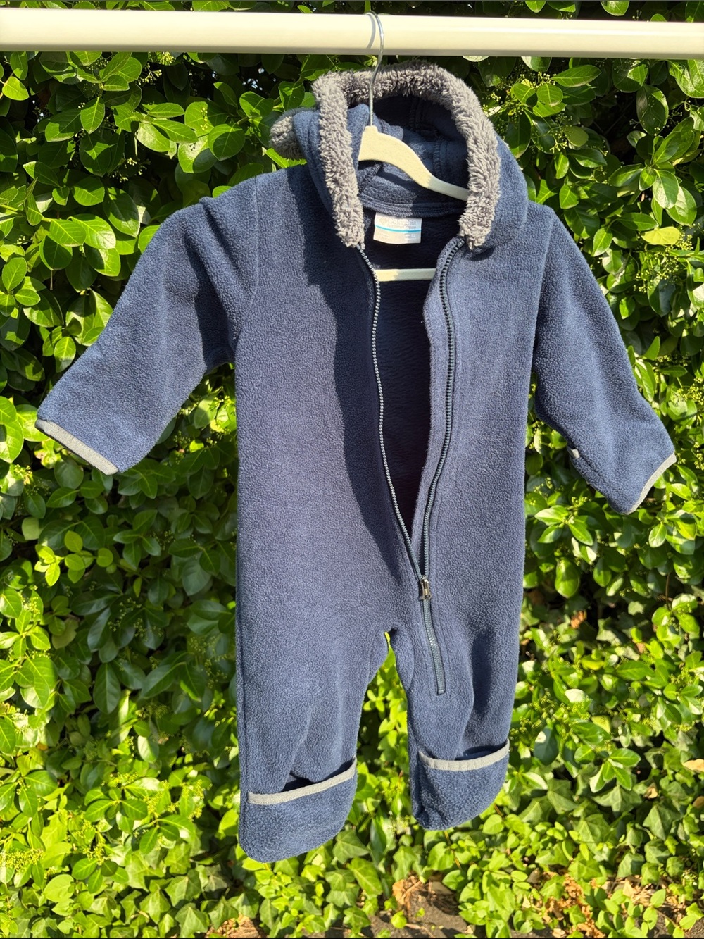 Columbia 6-12 Navy Fleece Hooded Baby One-Piece